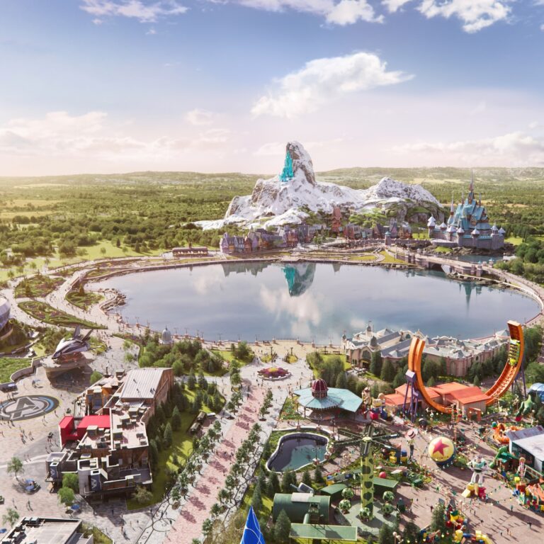 Lago Adventure Bay del nuevo parque Disney Adventure World